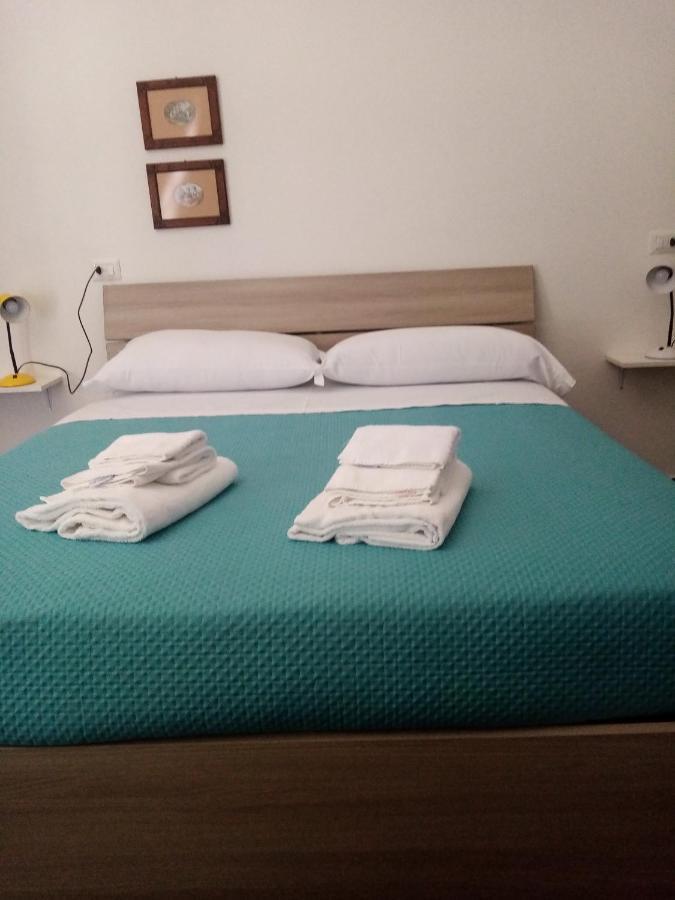 Mamena Bed & Breakfast Paestum Bagian luar foto